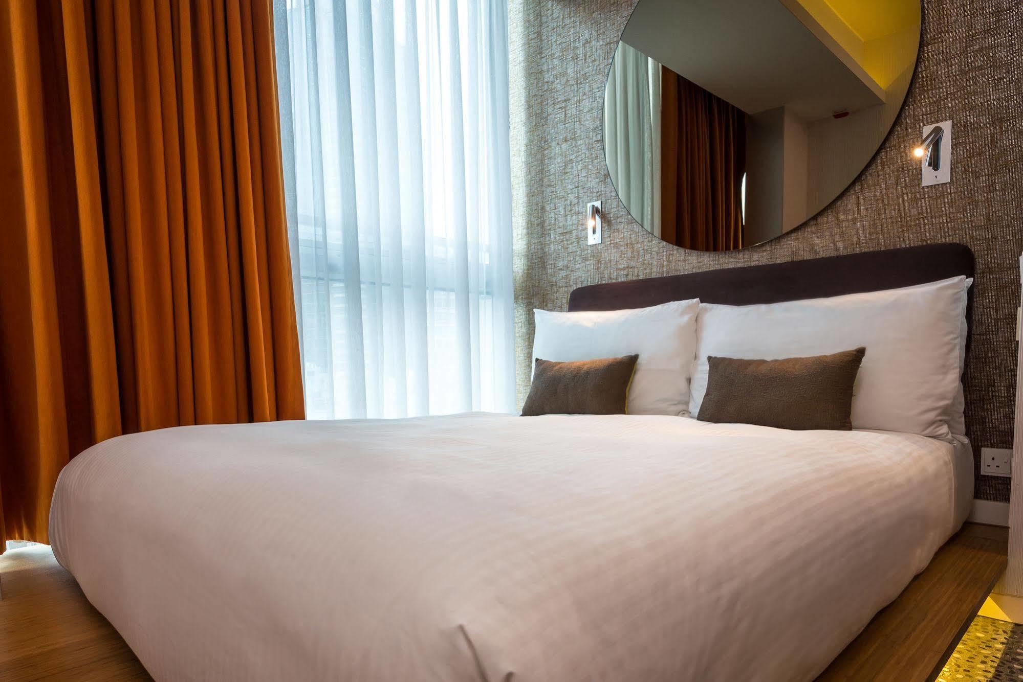 เดอะ เซิงว่าน Hotel ฮ่องกง ภายนอก รูปภาพ