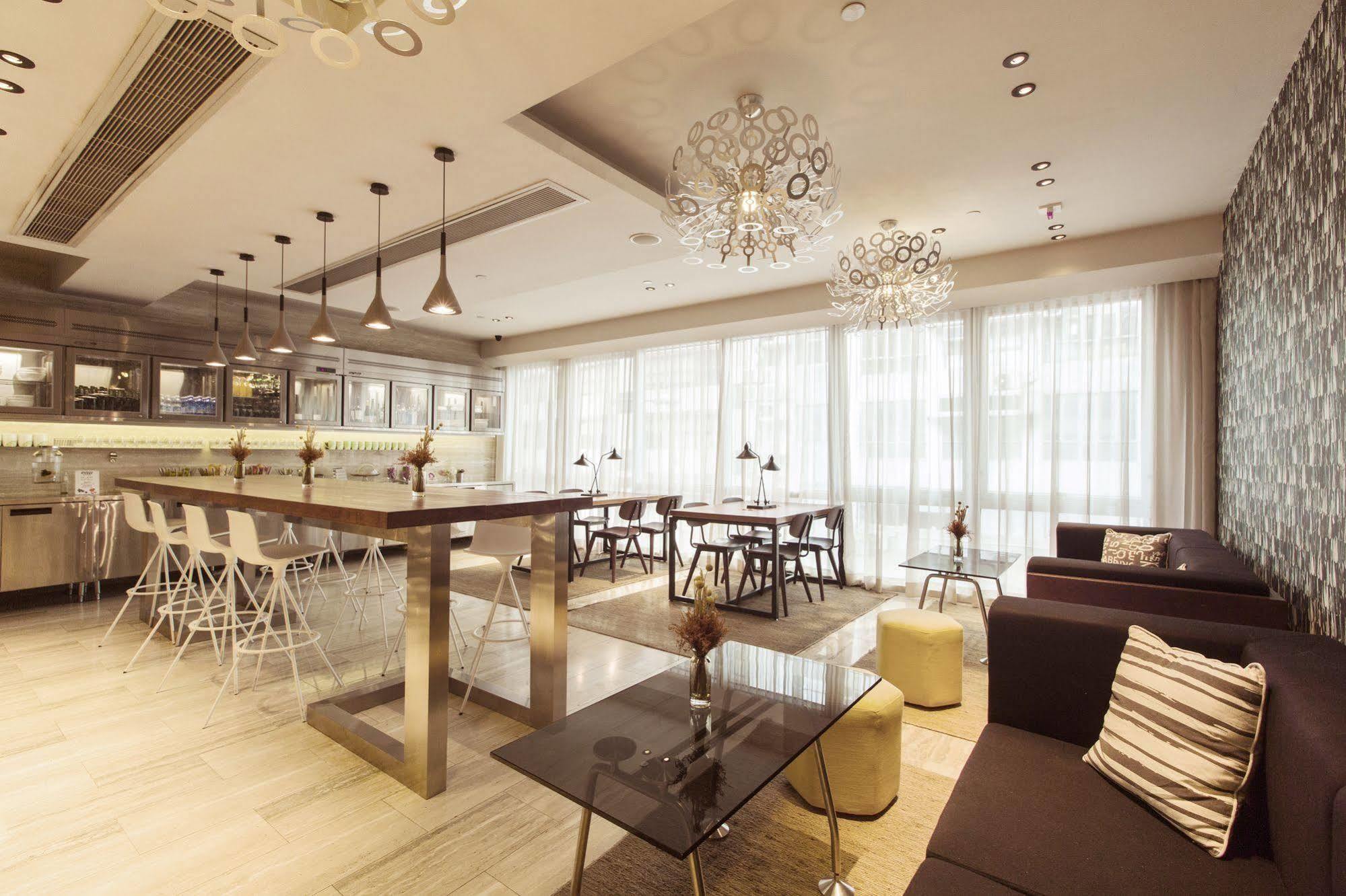 เดอะ เซิงว่าน Hotel ฮ่องกง ภายนอก รูปภาพ